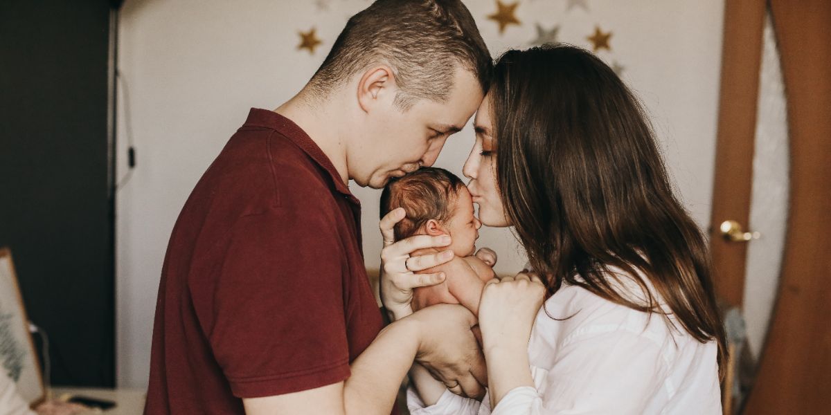 Futurs parents : le nouveau congé de naissance que vous attendiez pourrait arriver...en 2027 !