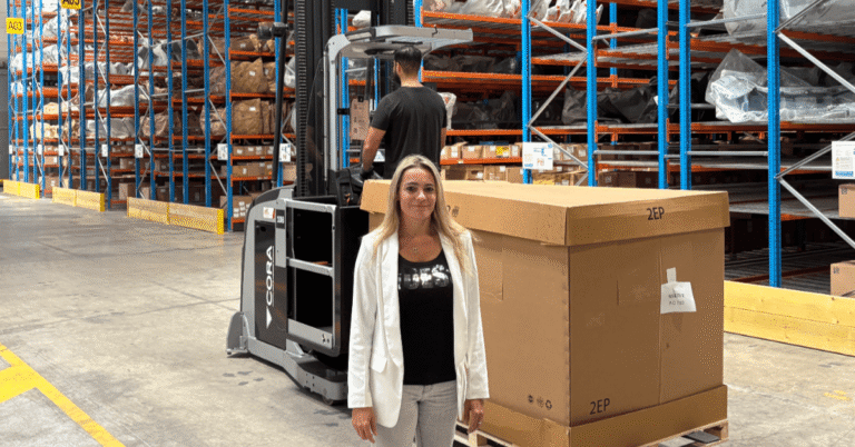 « Le terrain est un accélérateur d’apprentissage » : le parcours de Marilyn, de stagiaire à responsable d’exploitation dans la logistique