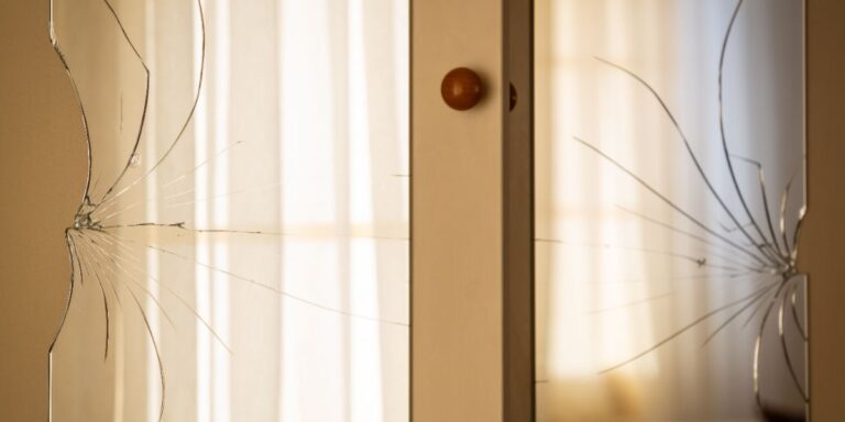 Si votre collègue était en danger chez elle… le sauriez-vous ? (et comment l’aider ?)