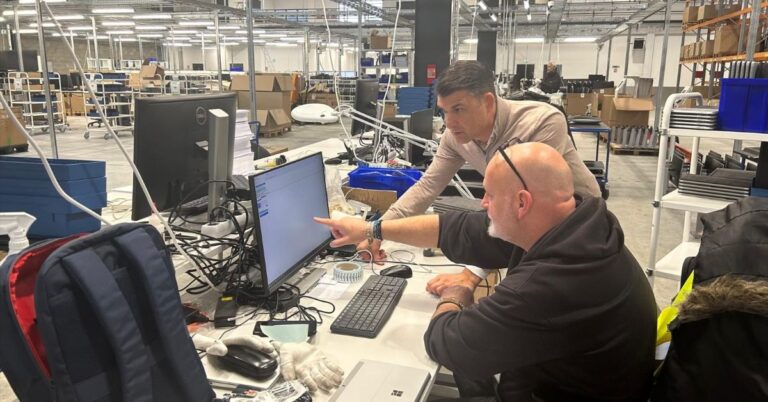 « La Mission Handicap de BNP Paribas m’a donné une seconde chance » : le témoignage poignant de Christophe, technicien de reconditionnement informatique