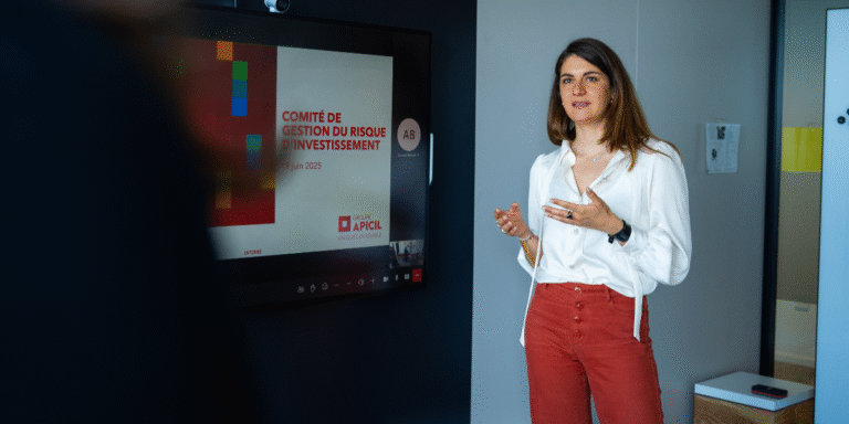 Annabel, actuaire en assurance : « Mon métier est avant-gardiste. Je fais parler les chiffres pour appréhender l’avenir ! »