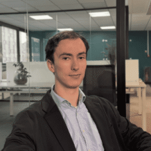 Léo Protais, Consultant expérimenté