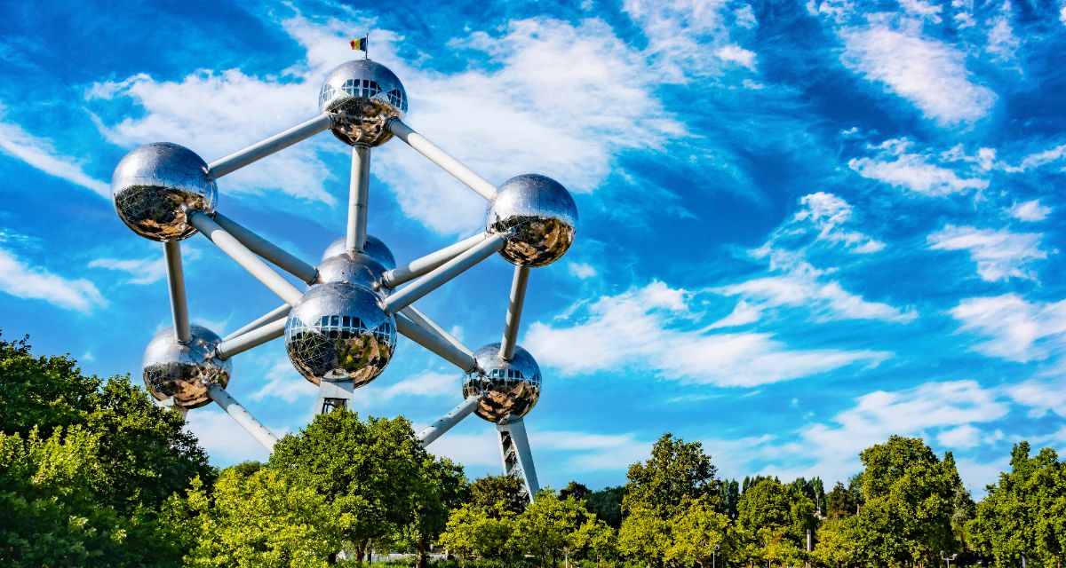 Pourquoi la Belgique rend la pointeuse obligatoire dès 2027 ?