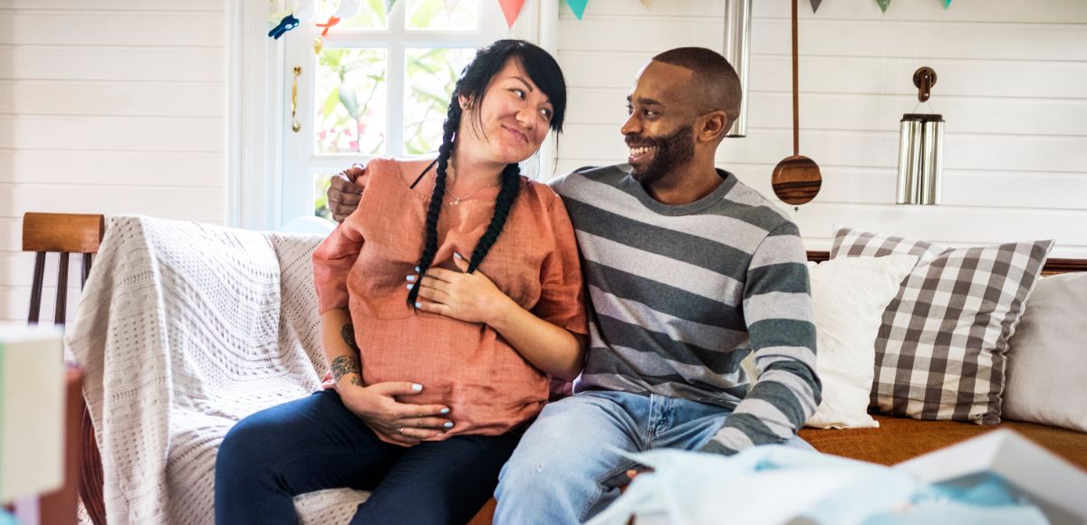 Congé de naissance reporté au 1er juillet 2026 : comment en bénéficier si vous allez être parents ?