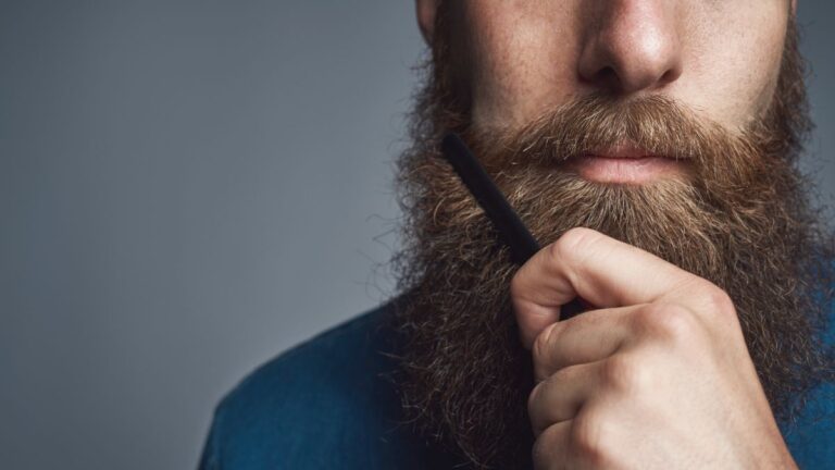 Dans le Nord, cette profession n’a plus le droit de porter la barbe au travail