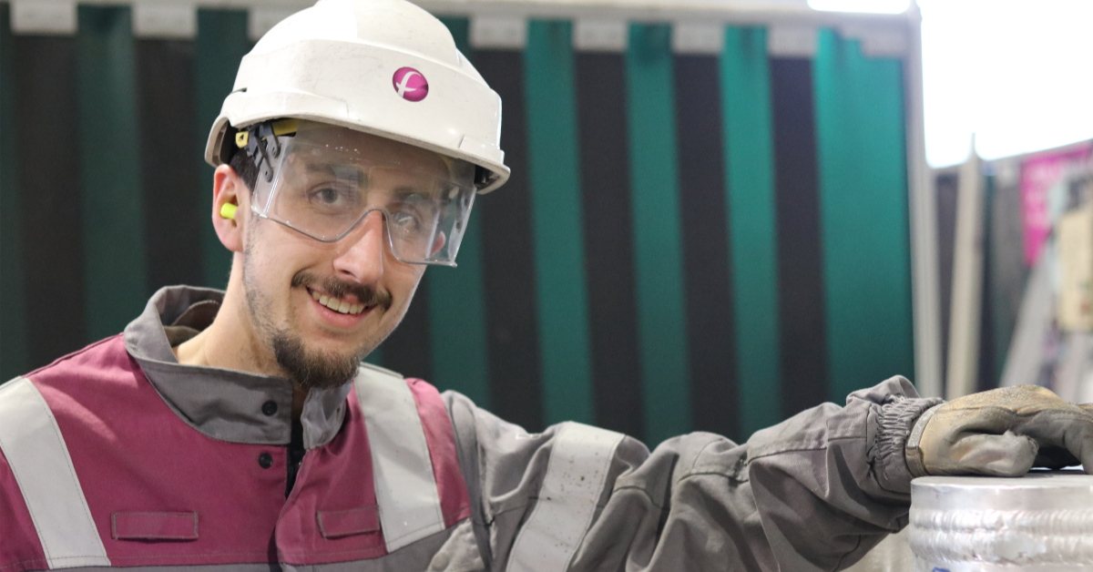 Dorian, chaudronnier chez FIVES : « C’est un métier d’avenir, on aura toujours besoin d’un humain pour contrôler les machines »
