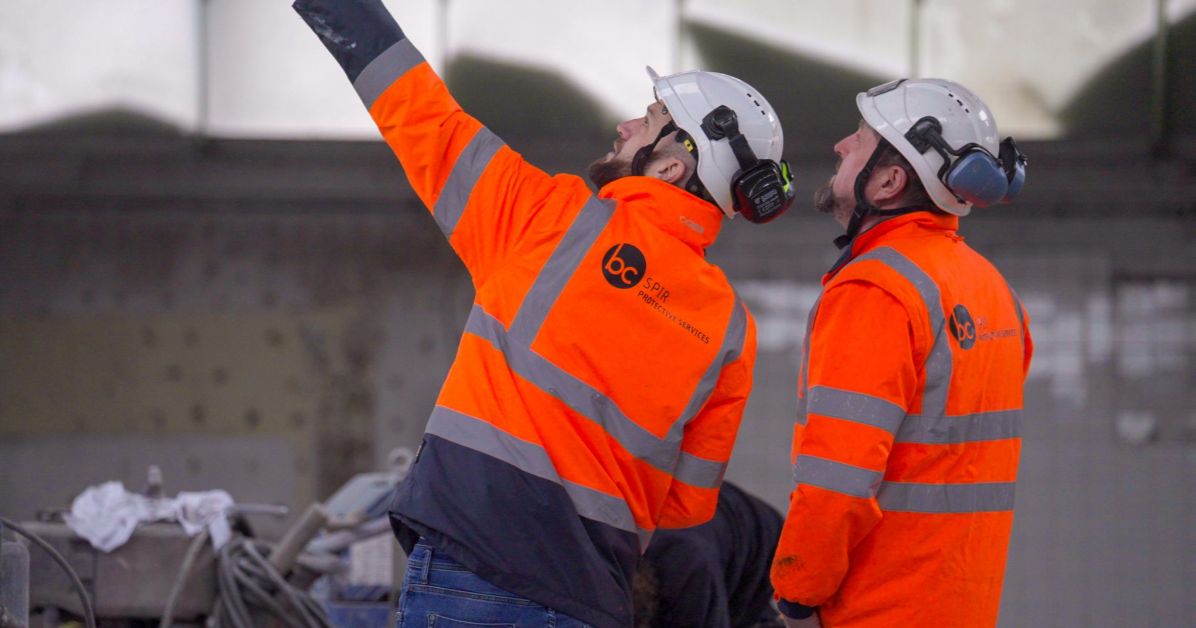 « Il n’y a pas deux heures identiques dans une même journée » : et si vous deveniez chargé d’affaires dans le BTP ?