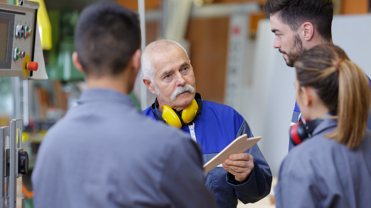 Ancienneté en CDI : calcul, droits et impact sur votre carrière