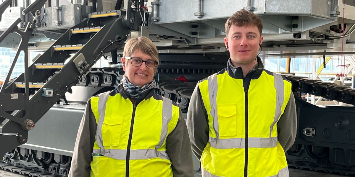 L’alternance chez Liebherr Mining : « On n'est pas dans une logique hiérarchique, c'est vraiment du coaching ! »