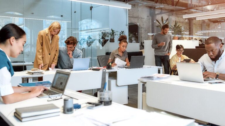 Ces 5 métiers cadres recrutent en 2026 et peuvent rapporter gros