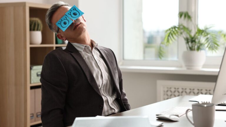 Sieste au travail : pourquoi il est (enfin) temps de s'y mettre