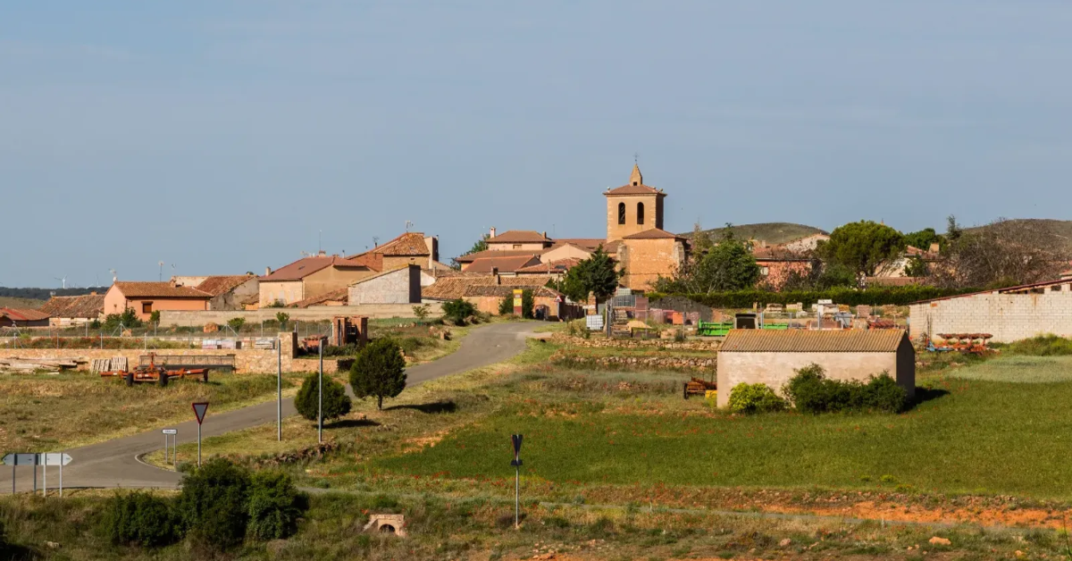 Maison gratuite, CDI et village de montagne : le job de rêve version espagnole