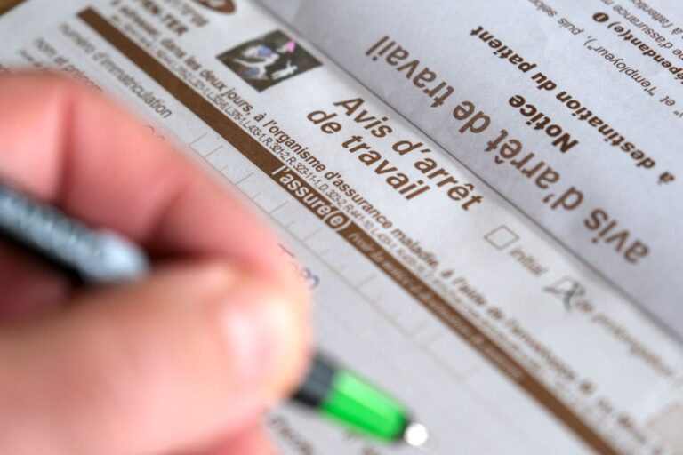 Les arrêts de travail longue durée dans le viseur du gouvernement