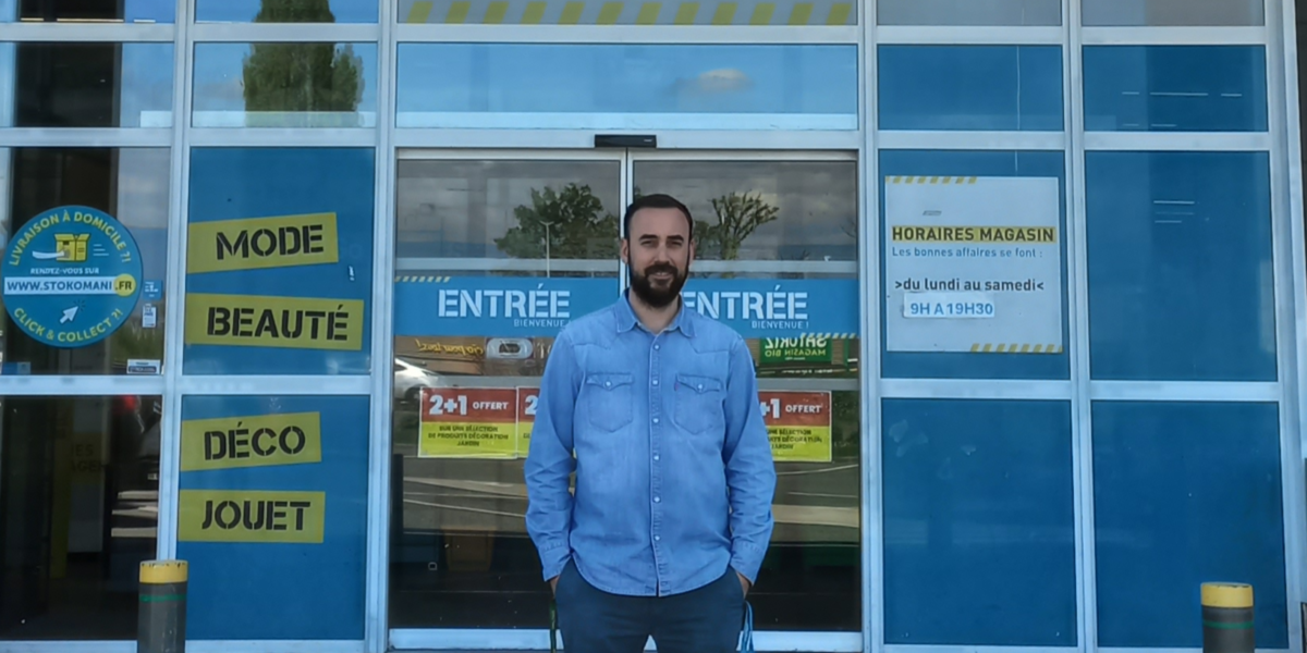 De préparateur de commandes à responsable de magasin, en passant par les approvisionnements : Clément a gravi les échelons chez Stokomani
