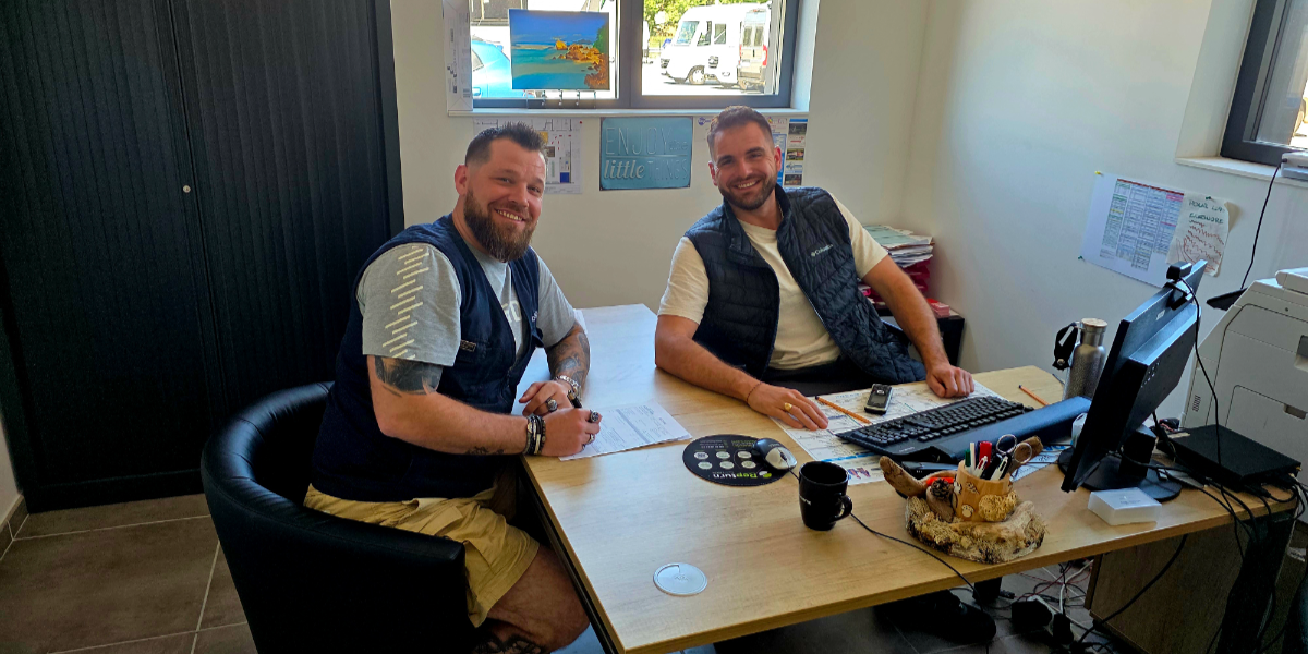 Directeur de magasin et animateur commercial chez Narbonne Accessoires : « On parle à nos clients de vacances, pas d’assurance ou de prêt immobilier »