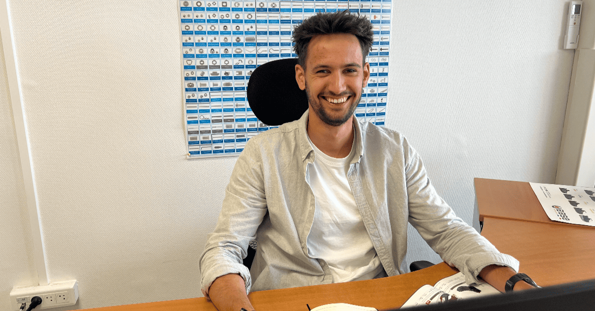 Technico-commercial itinérant : Hugo déconstruit 6 clichés sur le quotidien de son métier