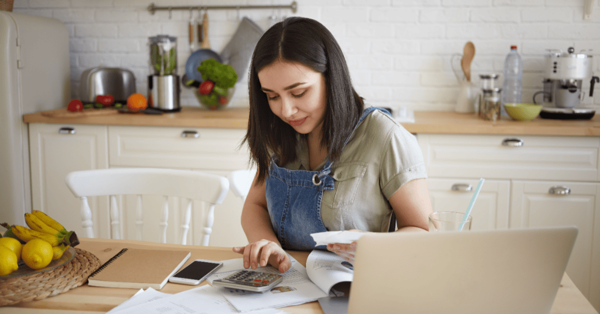 Trop-perçu sur salaire : délai et démarches pour le rembourser