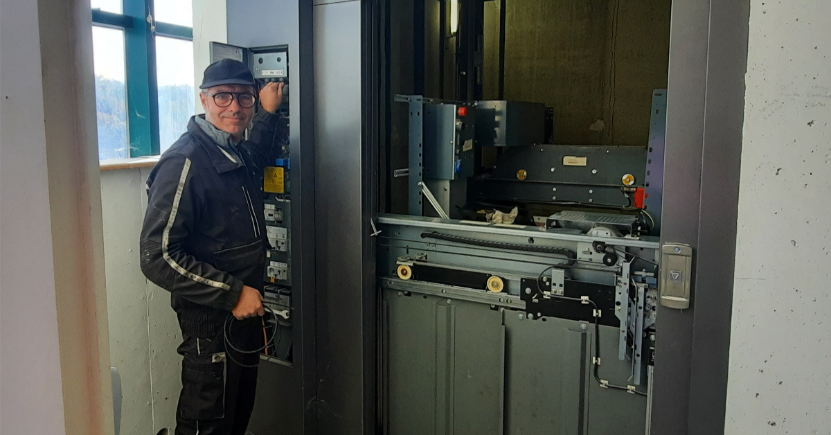 5 clichés sur le métier de technicien ascensoriste (et pourquoi il faut les oublier !)