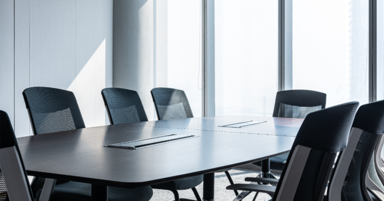 Au travail : l'engagement des managers s'effondre plus vite que celui de leurs équipes 
