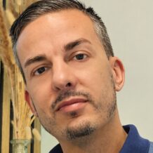 Cédric, Concepteur-vendeur cuisine chez Darty