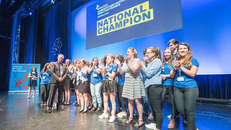 EBI Cergy : le jury d'Enactus envouté par le doudou et la lessive des étudiants !