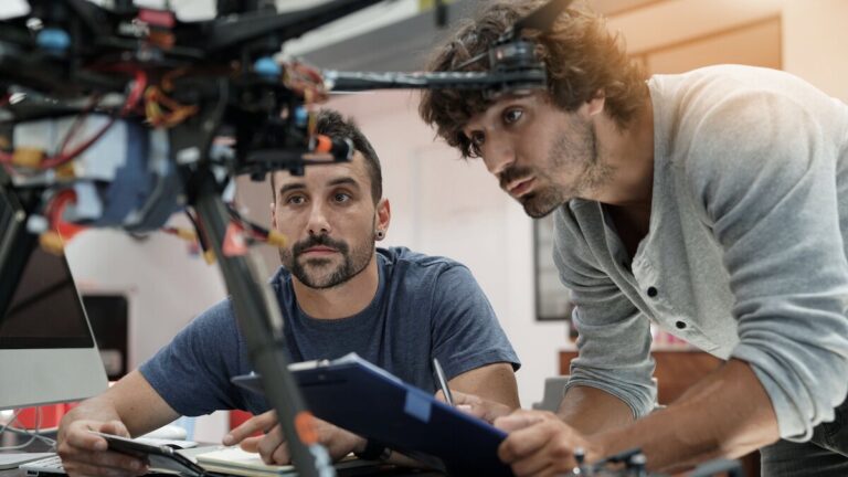 « C’est comme si on avait créé une petite entreprise » : à l’Efrei, des projets étudiants innovants