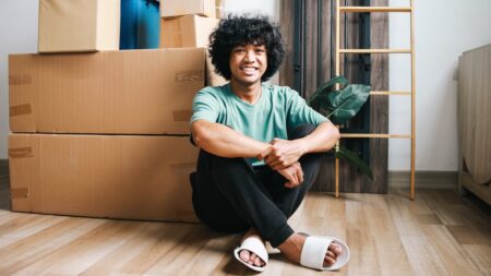 https://f.hellowork.com/edito/sites/5/2023/09/AdobeStock_726076071.jpeg