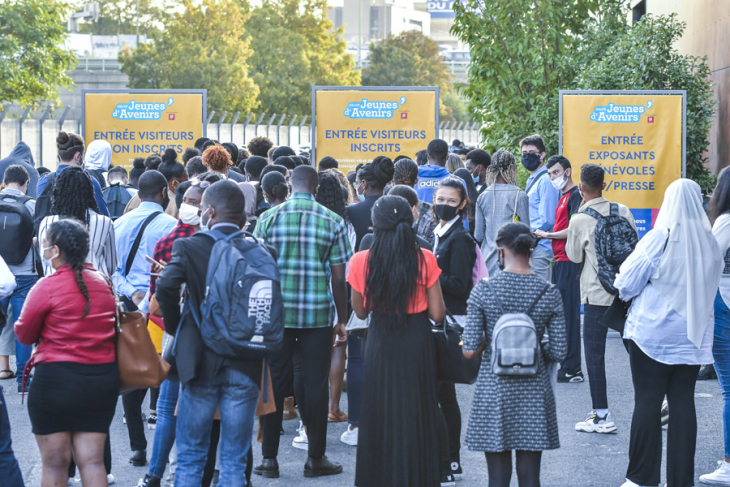 File d'attente à l'entrée du salon Jeunes d'Avenirs de l'édition 2020 