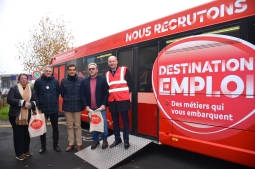 La venue du simulateur de conduite de bus « Destination Emploi » à la ferté-sous-jouarre