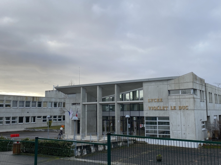 Lycée Viollet-Le-Duc