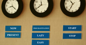 Aujourd’hui, « il est temps de procrastiner ! »