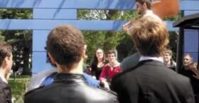 HEC Paris parodie les blockbusters américains