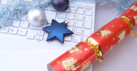 Noël au bureau en 10 tweets