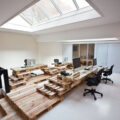 Des bureaux en palettes écologiques et design