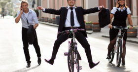 Aller à pied ou à vélo au boulot rend plus heureux