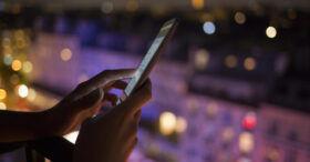 Votre employeur a-t-il le droit de lire les SMS de votre téléphone pro ?