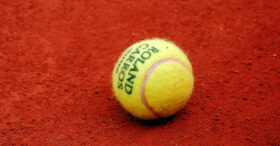 Regarder Roland-Garros au travail : faute ou pas ?