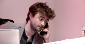 Quand Harry Potter se transforme en réceptionniste…