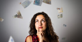 Le revenu de base, bientôt une réalité dans 18 départements ?