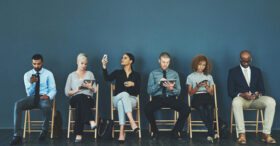 Faut-il payer pour trouver un emploi ?