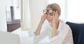 8 astuces pour éviter le coup de barre de l’après-midi au bureau