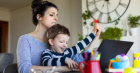 Garde d’enfants : de plus en plus d’entreprises financent des solutions