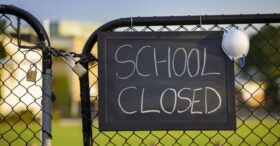 Chômage partiel et fermetures d’écoles : les salariés contraints de garder leurs enfants seront indemnisés