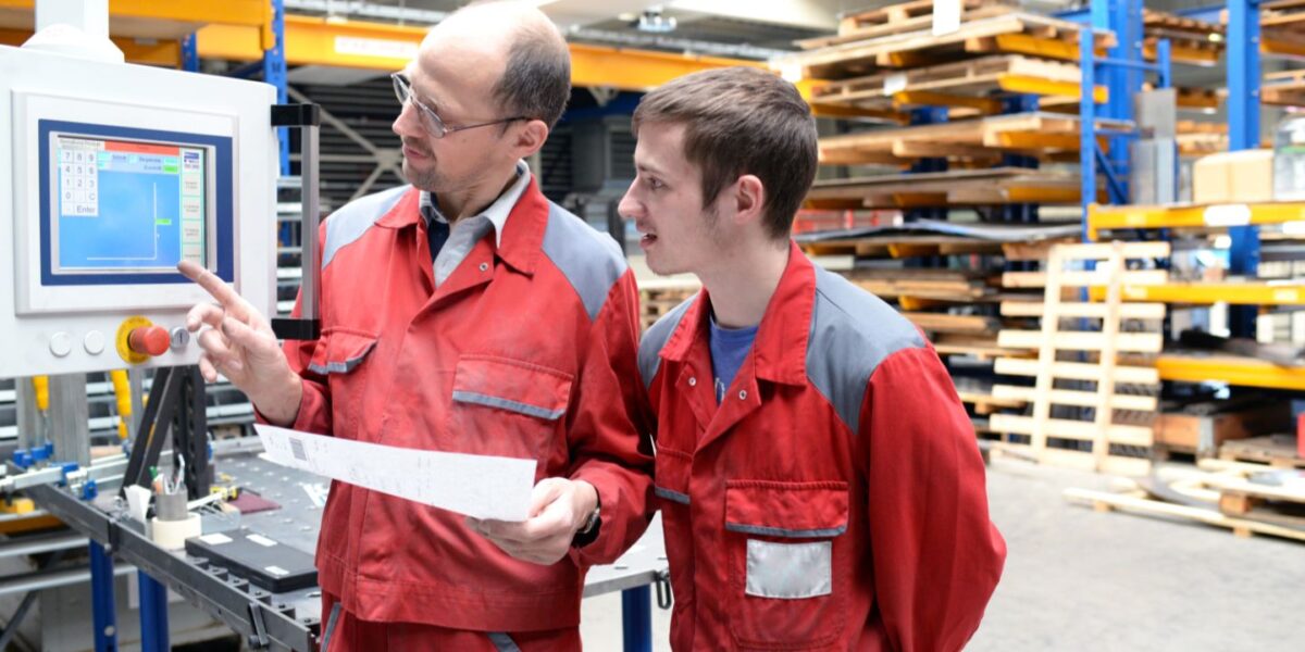 Le tuteur doit pouvoir se rendre disponible pour accompagner l'alternant au quotidien.