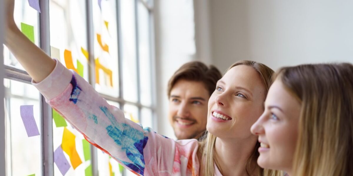 La motivation et le dynamisme des alternants sont des qualités appréciées des entreprises.