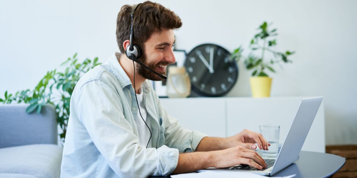 Communication, autonomie et empathie font partie des qualités particulièrement appréciées dans le cadre du travail à distance.