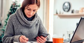 Télétravail, pots, séminaires : les recommandations du gouvernement aux entreprises pour contenir l’épidémie