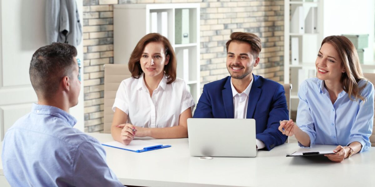 Même si elles ne sont pas toujours simples à évaluer en entretien d'embauche, les soft skills peuvent être des critères déterminants au moment de sélectionner une candidature.
