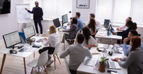DRH, responsable paie, assistant RH… découvrez nos formations 100% RH !