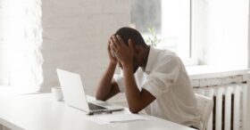 Harcèlement au travail : 5 idées reçues à dépasser pour y remédier